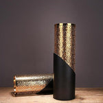 vase noir et or
